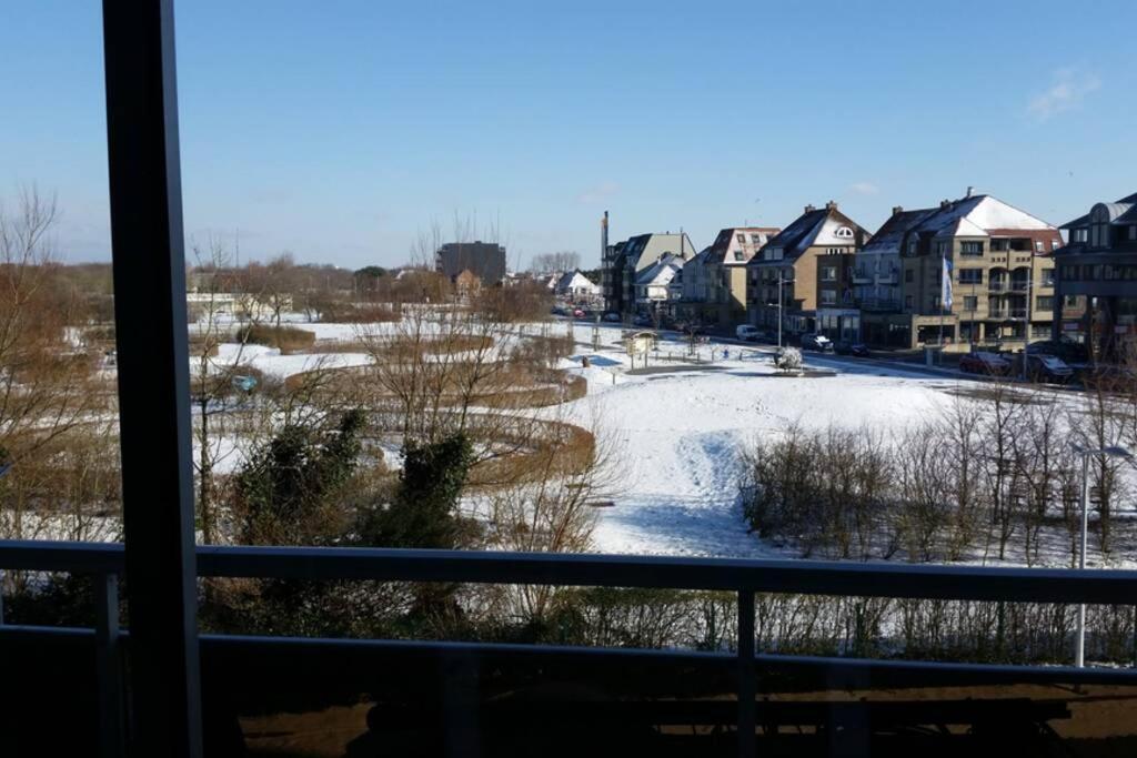 Appartement Residentie Astrid Met Private Parking Bredene Zewnętrze zdjęcie