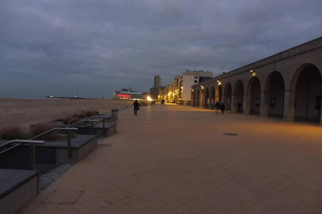 Appartement Residentie Astrid Met Private Parking Bredene Zewnętrze zdjęcie